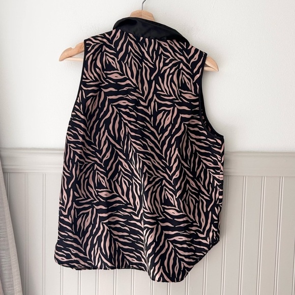 Vintage Zebra Print Sleeveless Button Down Shirt - Picture 3 of 3